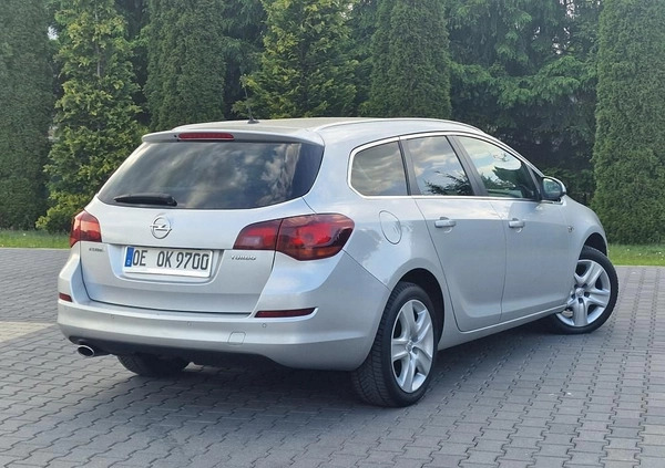 Opel Astra cena 25999 przebieg: 147200, rok produkcji 2011 z Górzno małe 379